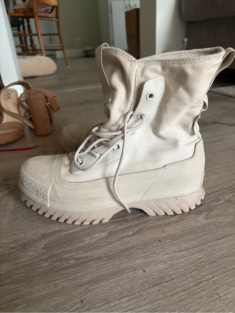 Converse chunky winter boots